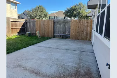 14310 Larkhall Lane, Houston, TX 77014 - Photo 24