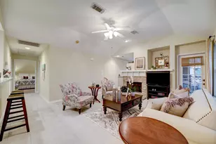 10 Stone Creek Pl, The Woodlands, TX 77382 - Photo 4