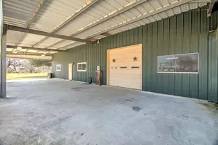 1399 County Rd 611, Dayton, TX 77535 - Photo 32