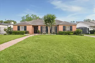 6143 Chevy Chase Dr, Houston, TX 77057 - Photo 1
