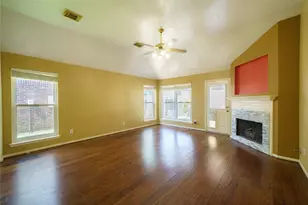 9927 Autumn Wy Dr, Houston, TX 77064 - Photo 10