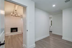 727 Travis St, Columbus, TX 78934 - Photo 24