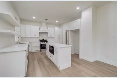 727 Travis Street, Columbus, TX 78934 - Photo 12