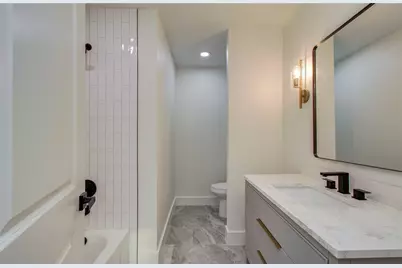 727 Travis Street, Columbus, TX 78934 - Photo 22