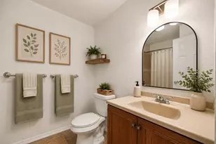 5519 Irish Hill Dr, Houston, TX 77053 - Photo 8