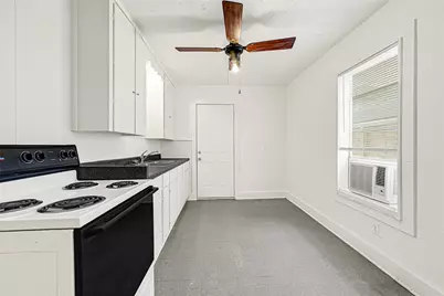 969 Wakefield Drive #B, Houston, TX 77018 - Photo 2
