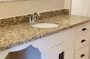 617 Graceland St, Houston, TX 77009 - Photo 16