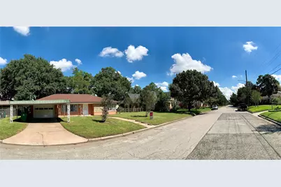 617 Graceland Street, Houston, TX 77009 - Photo 2