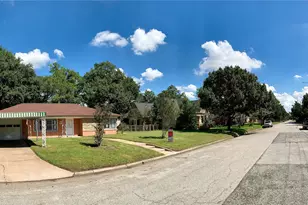 617 Graceland St, Houston, TX 77009 - Photo 2