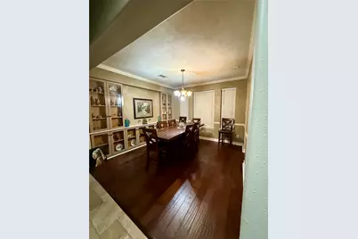 11004 Oakwood Drive, La Porte, TX 77571 - Photo 4