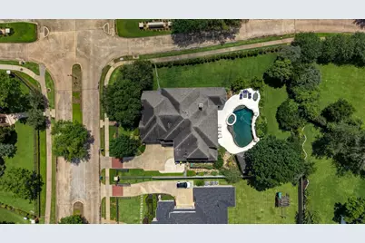 18 Waters Lake Boulevard, Missouri City, TX 77459 - Photo 4