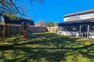 108 Oriole Ln, Angleton, TX 77515 - Photo 4