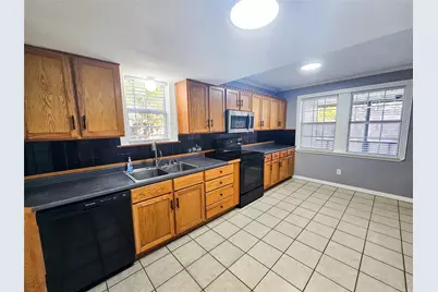 108 Oriole Lane, Angleton, TX 77515 - Photo 10