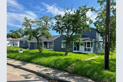 527 W 8th Street, Freeport, TX 77541 - Photo 1