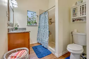 13806 Sheri Hollow Ln, Houston, TX 77082 - Photo 16