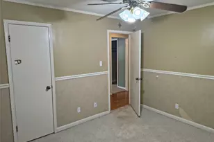 19323 Dianeshire Dr, Spring, TX 77388 - Photo 8