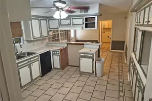 19323 Dianeshire Dr, Spring, TX 77388 - Photo 6