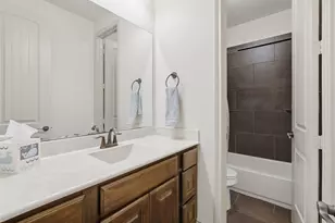 11605 Princess Margaret Ct, Montgomery, TX 77316 - Photo 18