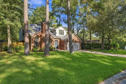 19 Village Knoll Place Place, The Woodlands, TX 77381 - Photo 2