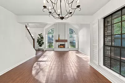 19 Village Knoll Place Place, The Woodlands, TX 77381 - Photo 10