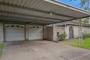 5203 Sandydale Ln, Houston, TX 77039 - Photo 2