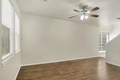 39 Camellia Grove Circle, The Woodlands, TX 77382 - Photo 12