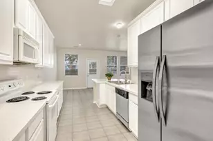 39 Camellia Grove Circle, The Woodlands, TX 77382 - Photo 16