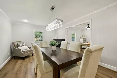 10718 Chevy Chase Drive, Houston, TX 77042 - Photo 8