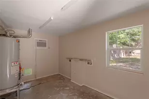 818 University Ave, Huntsville, TX 77320 - Photo 26