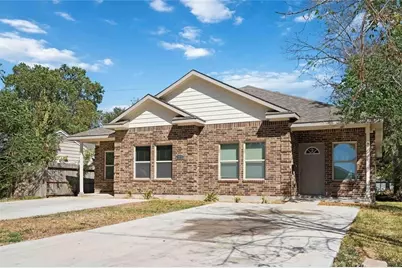 5105 Southwind Street #A & B, Houston, TX 77033 - Photo 2