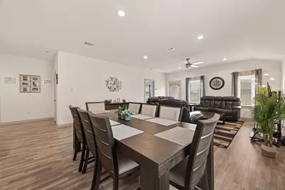 707 Silver Kettle Drive, Rosharon, TX 77583 - Photo 8