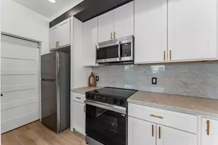 8605 Amadwe St, Houston, TX 77051 - Photo 8