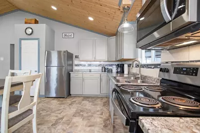 600 Pine Island Cove Road, Grapeland, TX 75844 - Photo 8