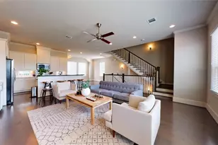 2724 Rutland St, Houston, TX 77008 - Photo 1