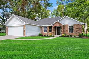 602 Marblehead St, Dayton, TX 77535 - Photo 1
