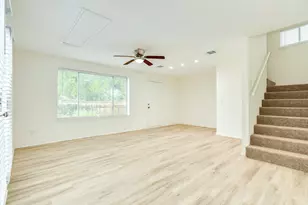 408 Gardenia St, Lake Jackson, TX 77566 - Photo 10