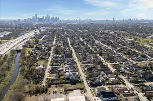 1303 Cordell St, Houston, TX 77009 - Photo 4