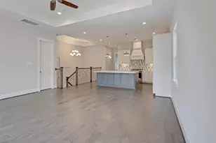 31 Thorpe Ln, Spring, TX 77389 - Photo 8