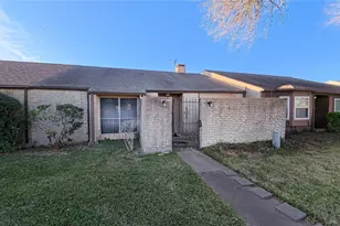 8650 Maplecrest Dr, Houston, TX 77099 - Photo 2