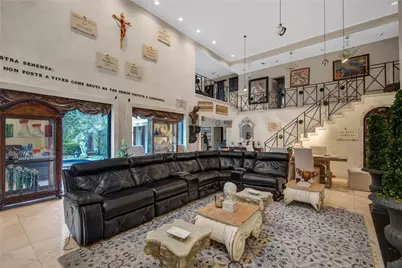 526 Bolton Place, Houston, TX 77024 - Photo 10