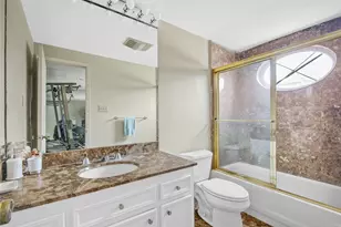 526 Bolton Pl, Houston, TX 77024 - Photo 28