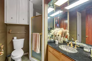 526 Bolton Pl, Houston, TX 77024 - Photo 26