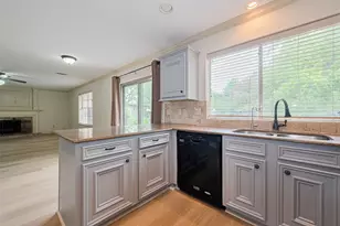 3614 Bee Bayou Ln, Sugar Land, TX 77479 - Photo 12