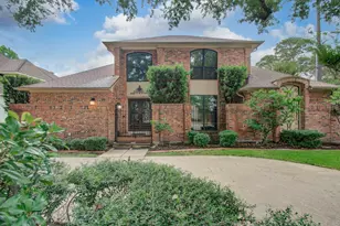 2 Hickory Shadows Dr, Houston, TX 77055 - Photo 4