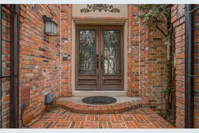 2 Hickory Shadows Drive, Houston, TX 77055 - Photo 6