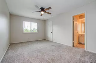 2 Hickory Shadows Dr, Houston, TX 77055 - Photo 40