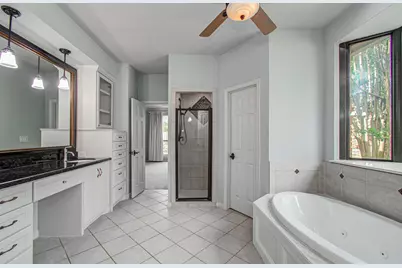 2 Hickory Shadows Drive, Houston, TX 77055 - Photo 34