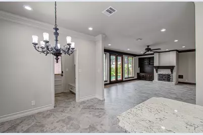 2 Hickory Shadows Drive, Houston, TX 77055 - Photo 28