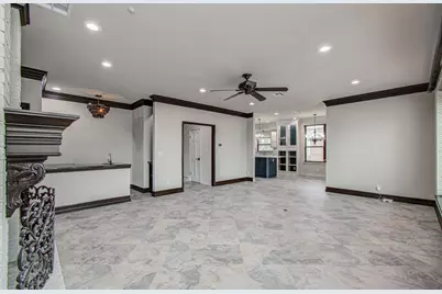 2 Hickory Shadows Drive, Houston, TX 77055 - Photo 16