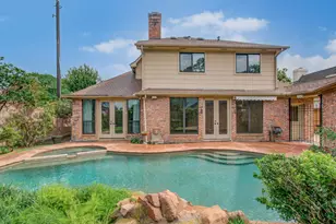 2 Hickory Shadows Dr, Houston, TX 77055 - Photo 48
